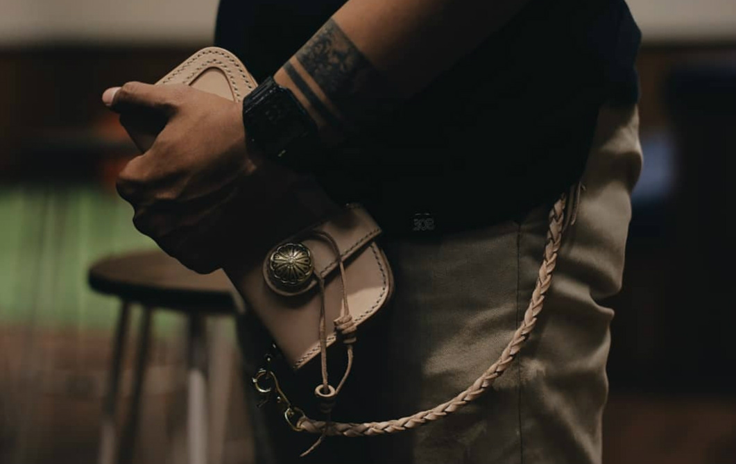 Seni dan kerja keras pengrajin merupakan salah satu inspirasi dari nama brandnya